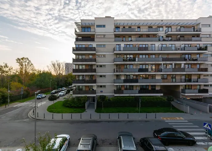 Atrium Promenada Goclaw By Renters Varšava